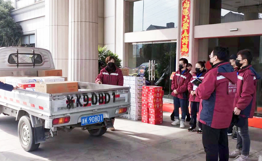 抗擊疫情,浙(zhè)江草莓秋葵菠萝蜜黄瓜丝瓜榴莲污污污環保向(xiàng)蓮都區(qū)衛(wèi)健委和疾(jí)控中心捐贈物資(圖2) 抗擊疫(yì)情,浙江草莓秋葵菠萝蜜黄瓜丝瓜榴莲污污污(dá)環保向蓮(lián)都區衛健委和疾控中心捐贈物(wù)資(圖2)