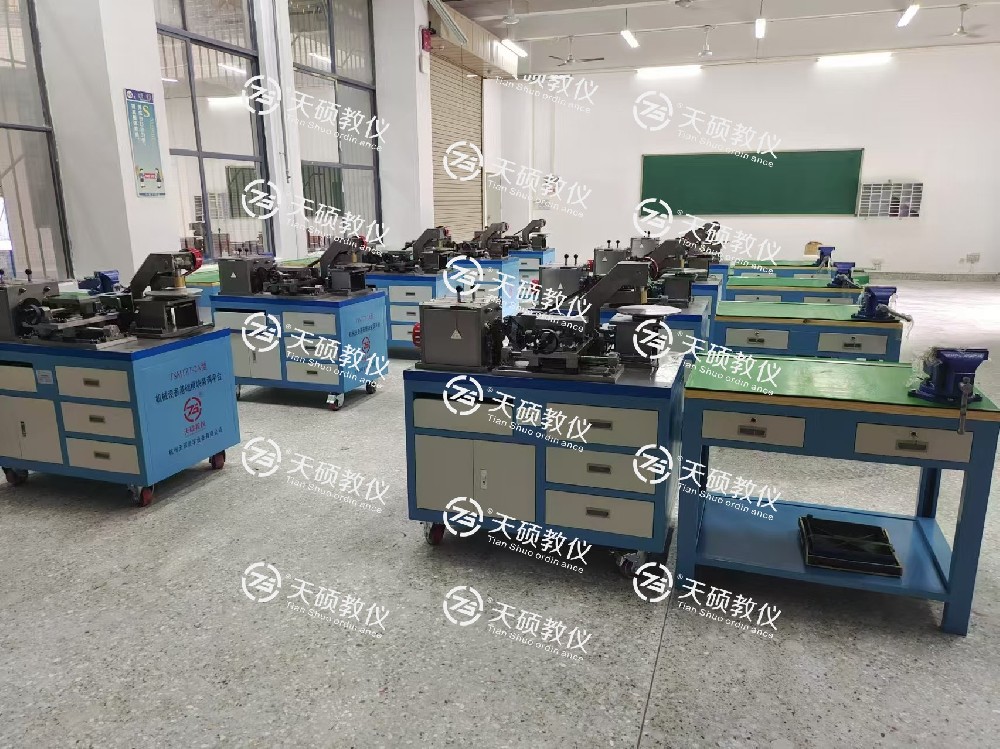 廣東（dōng）省（shěng）技師學院機械設備裝備與自動控製專業建設項目順利安裝、調試、驗收通（tōng）過！