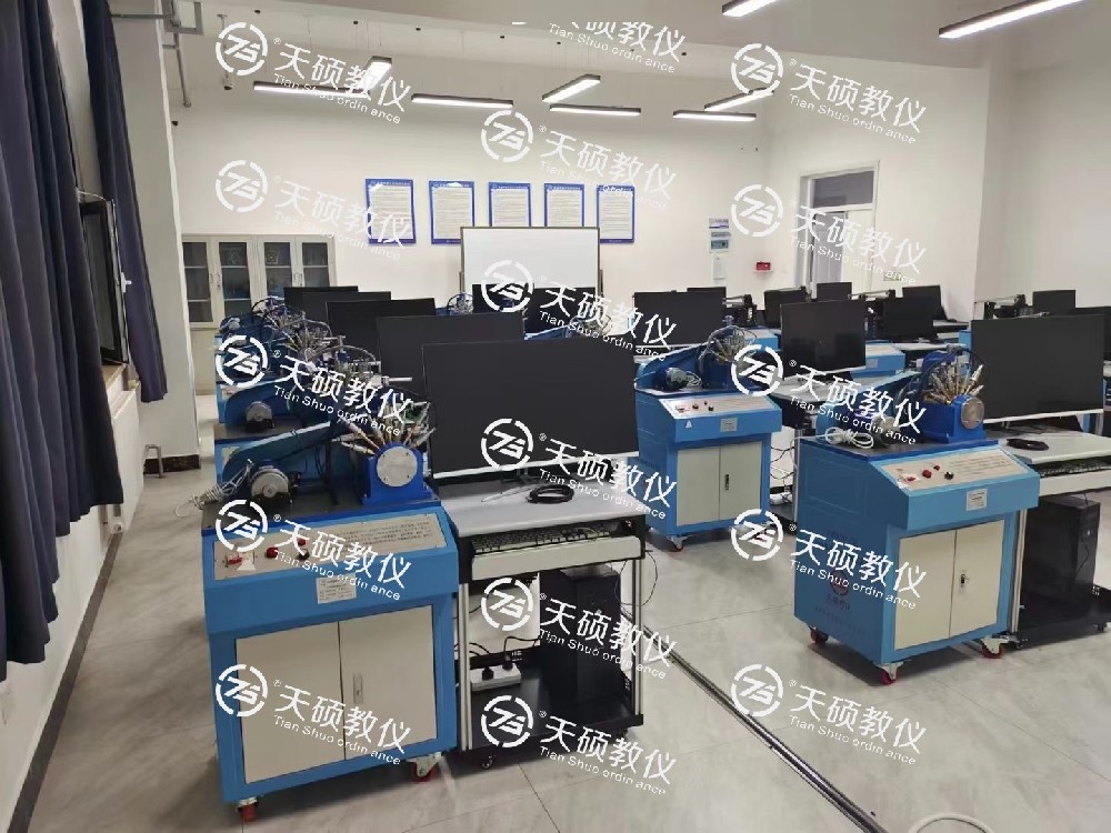 前方（fāng）不斷傳來捷報！👏👏多個實驗實訓室交付驗收（shōu）完成！機械原理、機械（xiè）設計實驗室，機械製圖實訓室和液壓實（shí）訓室！